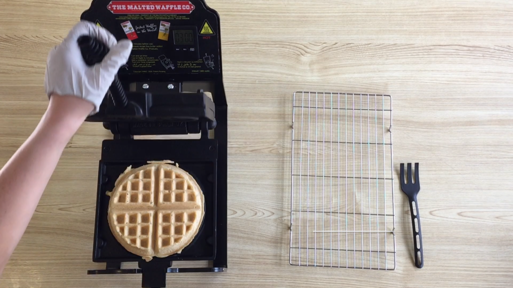 ALDKitchen Belgian Waffle Iron | Press Type | 2 Square Waffles | Business Use | Stainless Steel | 110V