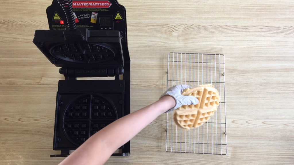 https://waffles.co.uk/wp-content/uploads/2019/11/Step-7-How-to-use-a-waffle-machine-1024x576.png?x67875